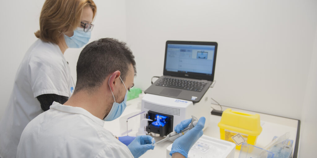 Laboratori d'Anàlisis Moleculars de l'Hospital de Bellvitge i l'Institut Català d'Oncologia 2
